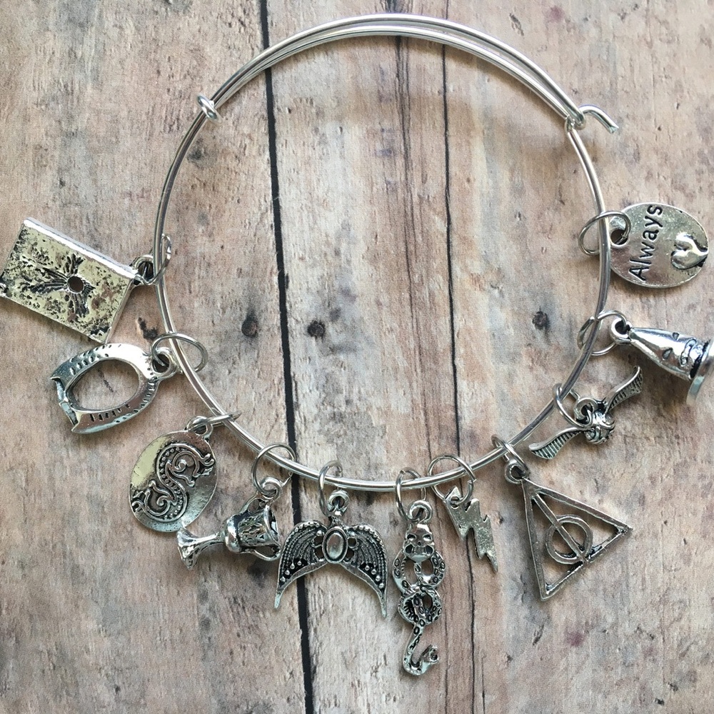 Harry Potter/Horcrux/Sorting Hat charm bracelet